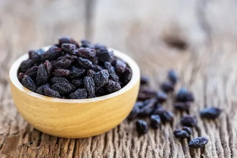 خرید و قیمت انواع مویز سیاه